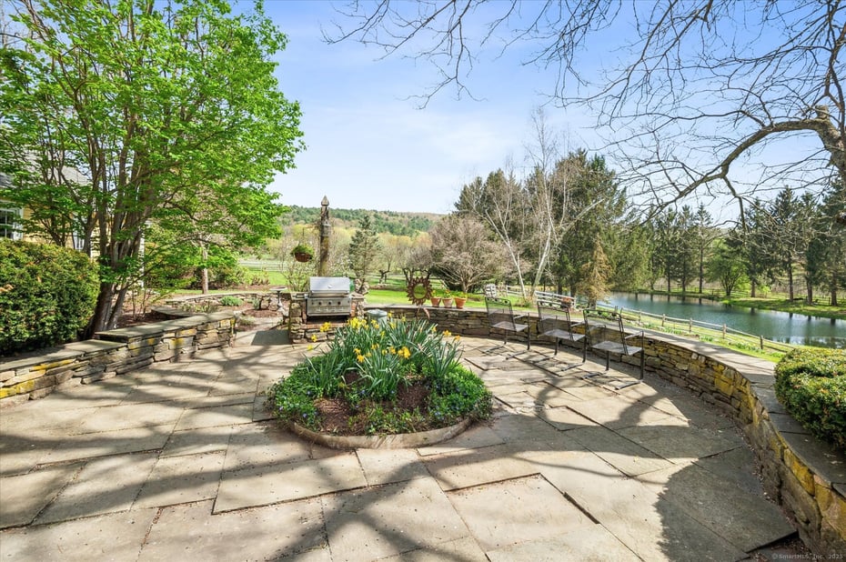 124 West Road Photo 28