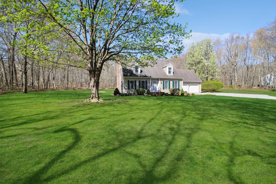 107 Hangman Hill Road Photo 1
