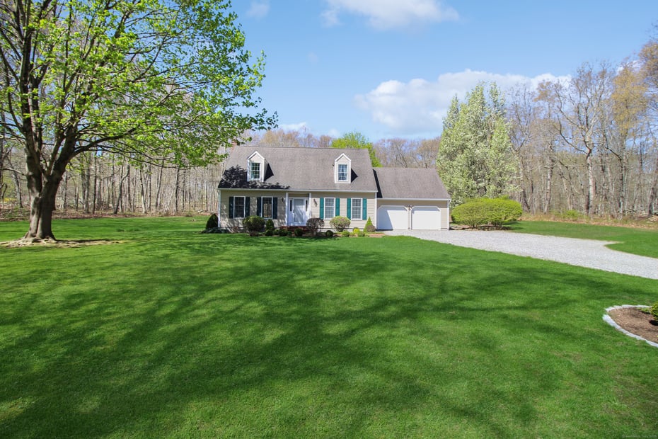 107 Hangman Hill Road Photo 2
