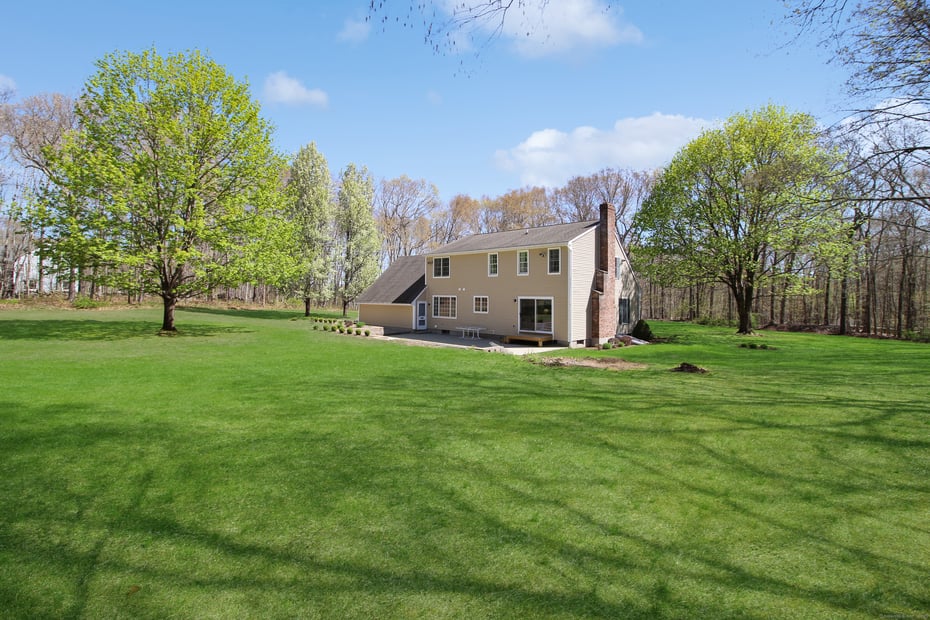 107 Hangman Hill Road Photo 3