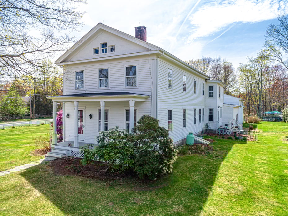1115 Monroe Turnpike Photo 9