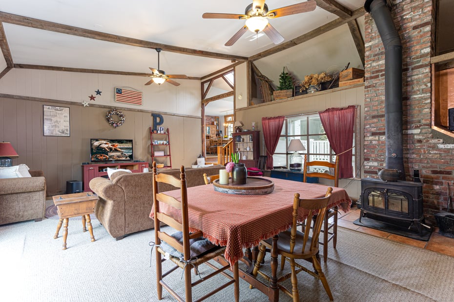 1115 Monroe Turnpike Photo 14