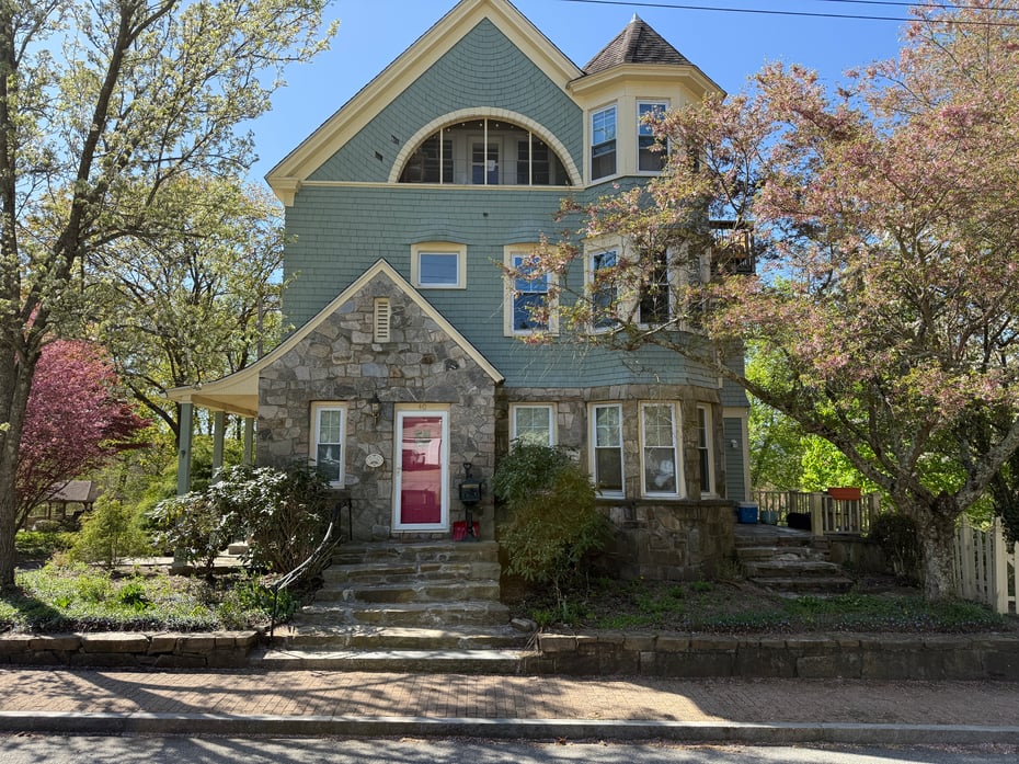 221 Broadway Photo 1