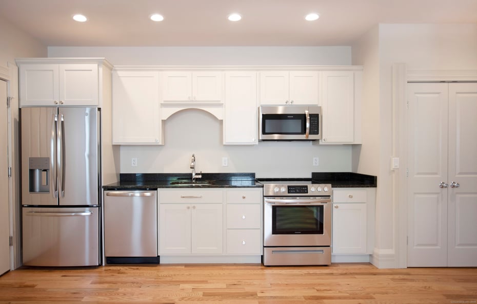 221 Broadway Photo 7