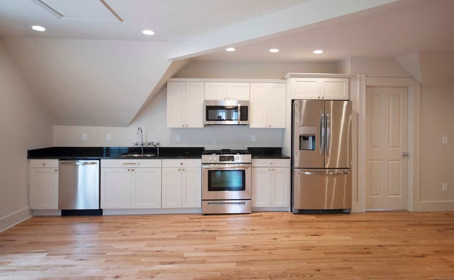 221 Broadway Photo 11