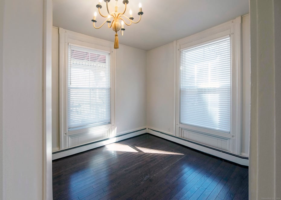221 Broadway Photo 27