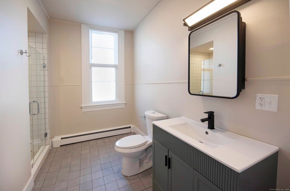 221 Broadway Photo 30