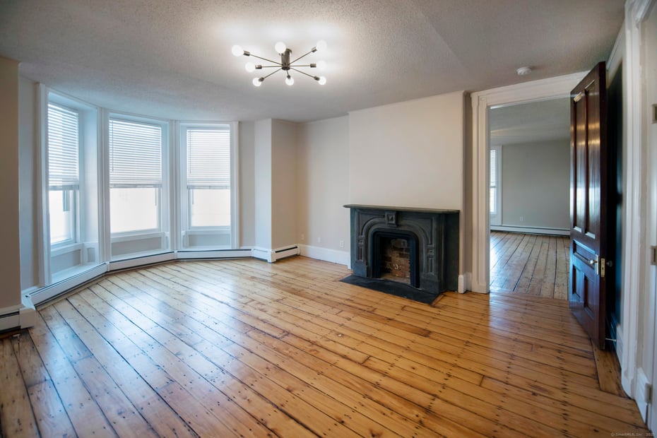 221 Broadway Photo 31
