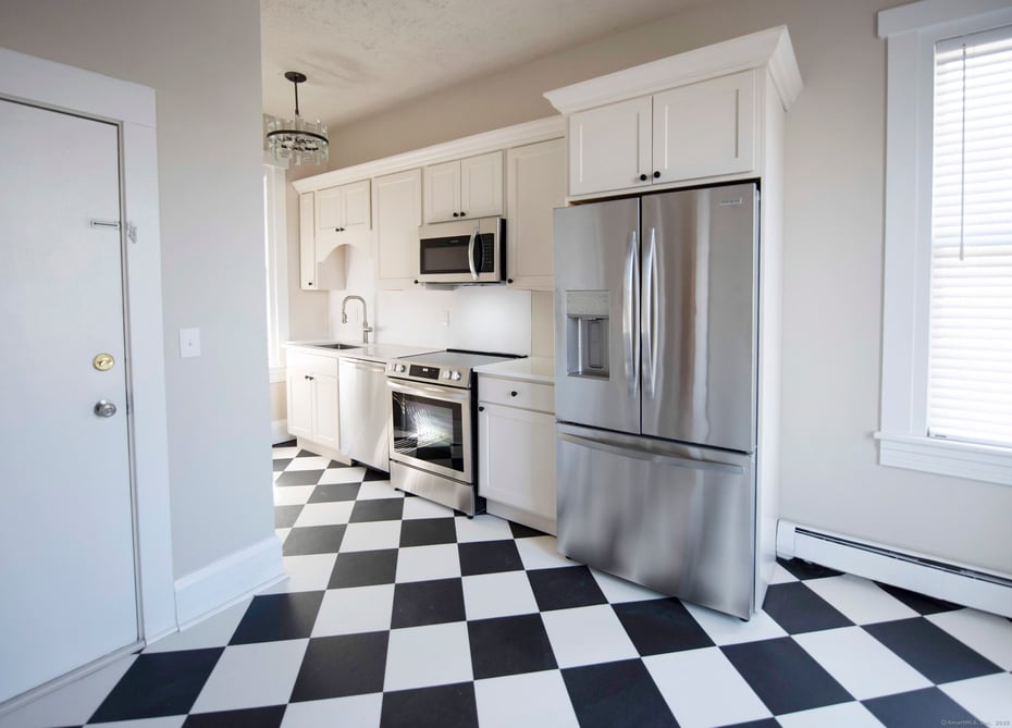 221 Broadway Photo 33