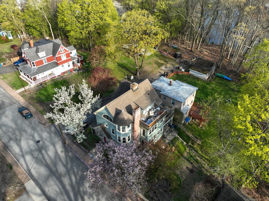 221 Broadway Photo 39