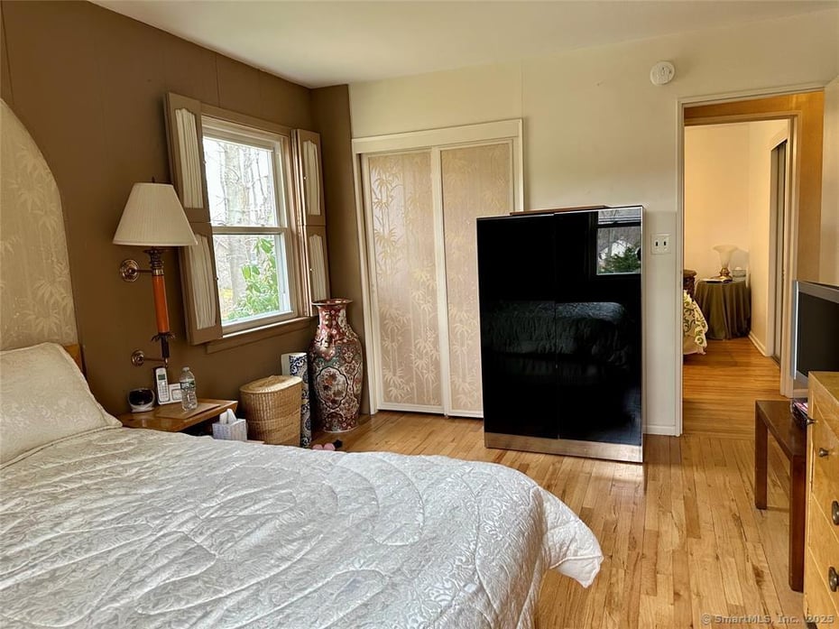 2474 Ridge Street Photo 7