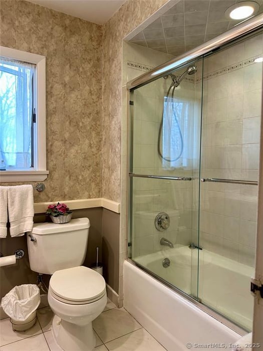 2474 Ridge Street Photo 9