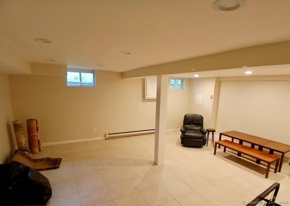 2474 Ridge Street Photo 11