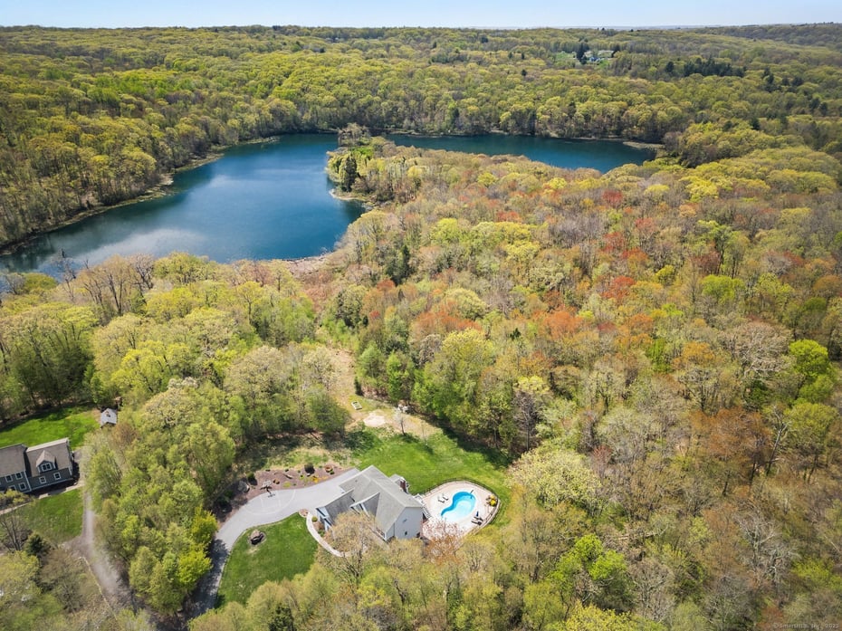 66 Laurelwood Pond Lane Photo 4