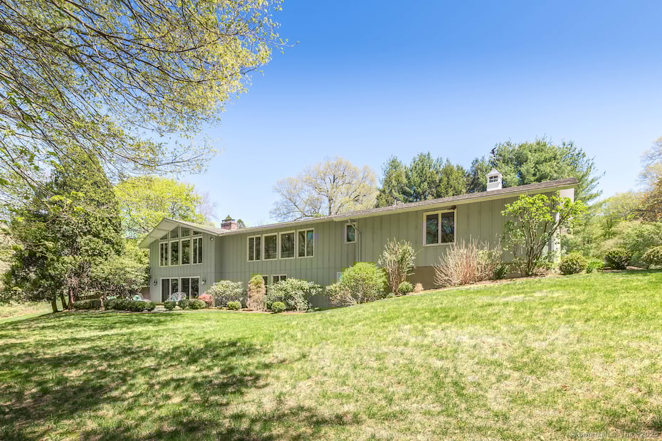21 South Road Photo 5