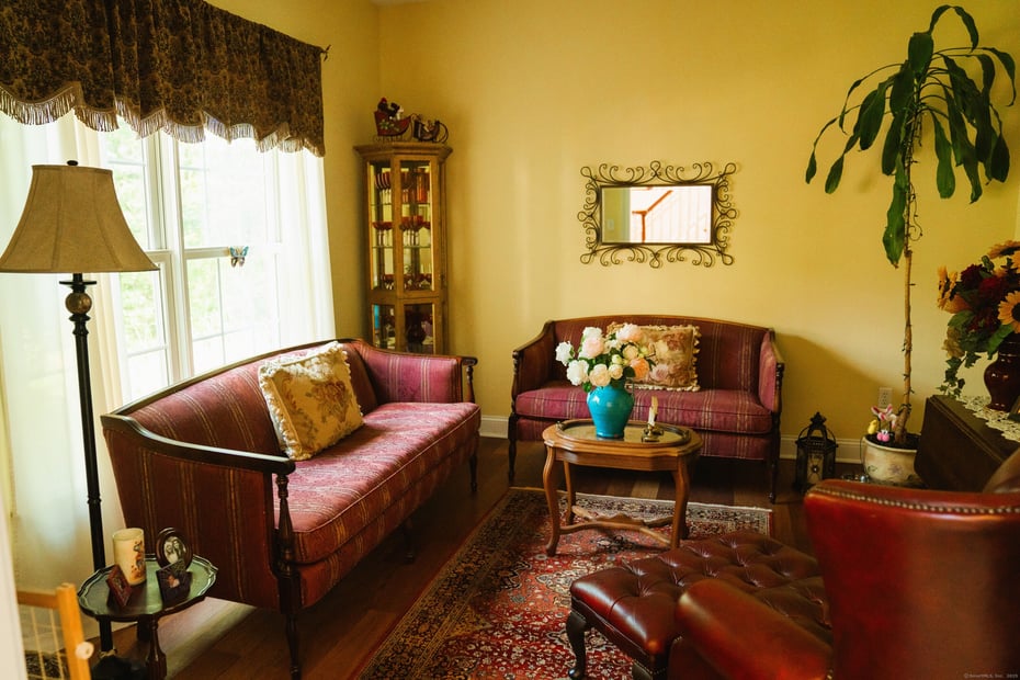 45 North Gate Road Photo 8