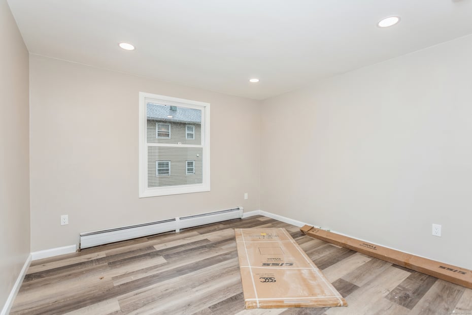 75 Edwards Street Photo 17