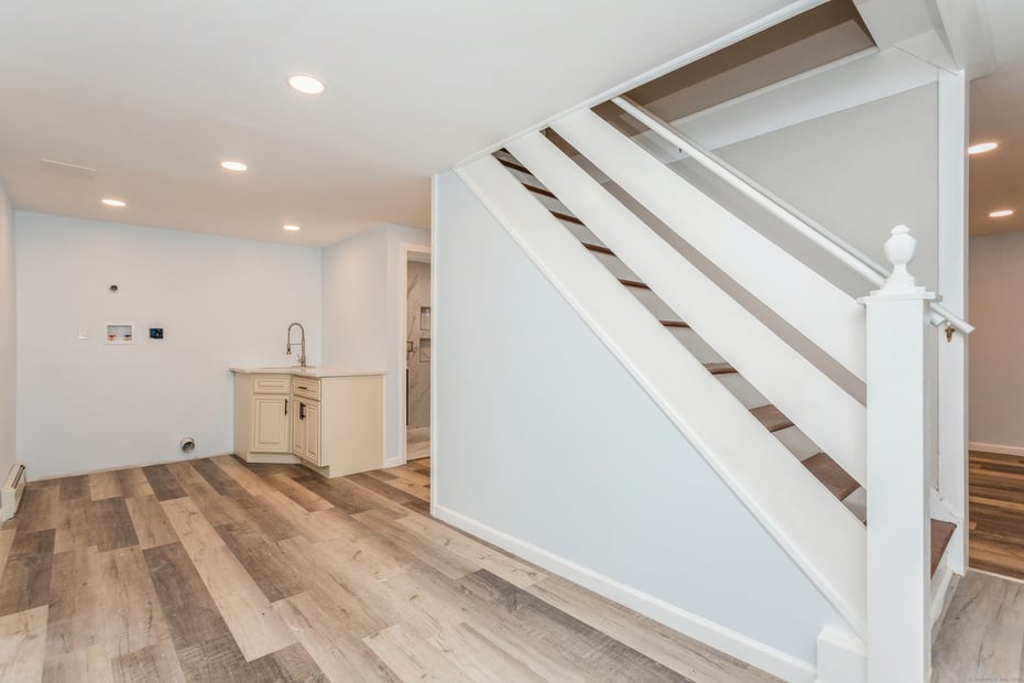 75 Edwards Street Photo 24