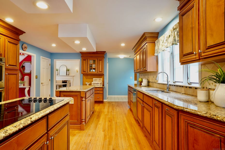 58 Jennifer Drive Photo 6