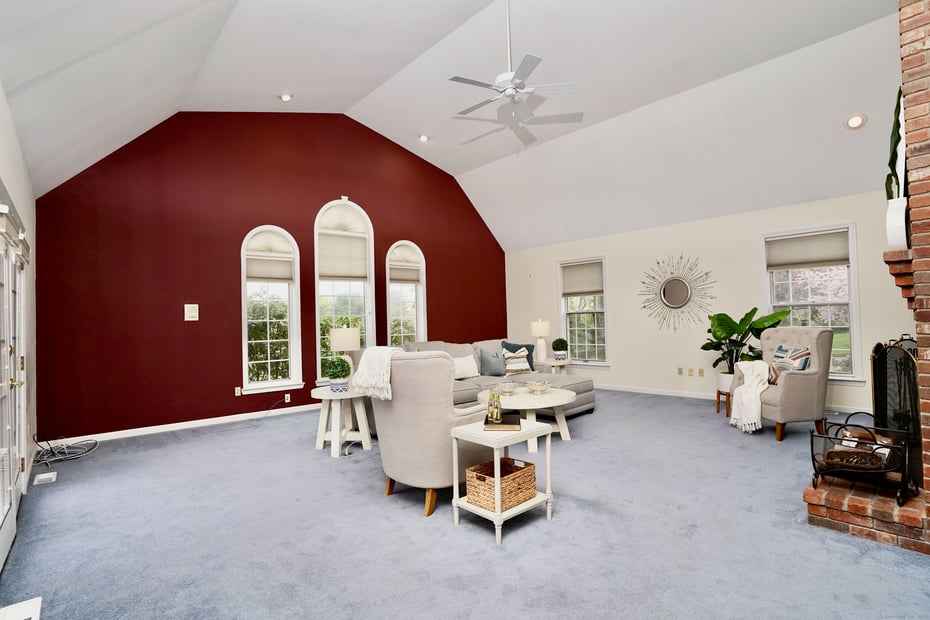 58 Jennifer Drive Photo 12