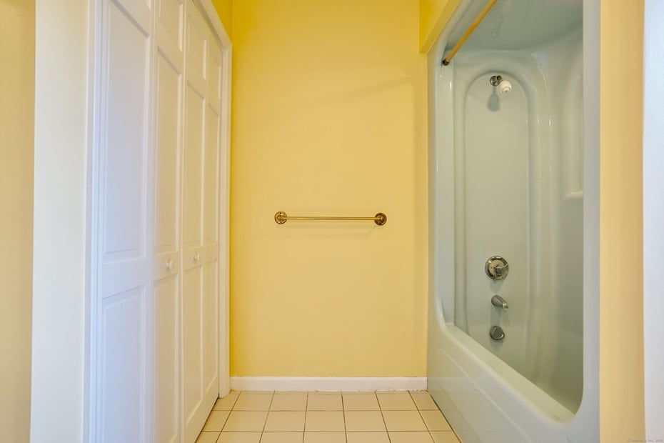 58 Jennifer Drive Photo 30