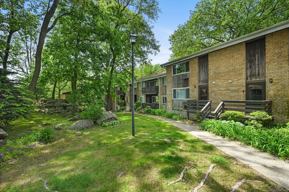 333 Vincellette Street  #25 Photo 1
