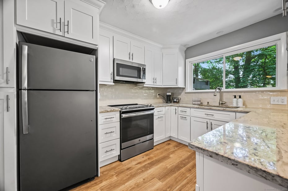333 Vincellette Street  #25 Photo 3