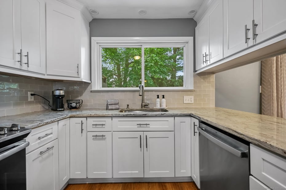 333 Vincellette Street  #25 Photo 4