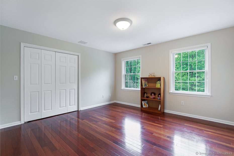 176 Peck Hill Road Photo 24