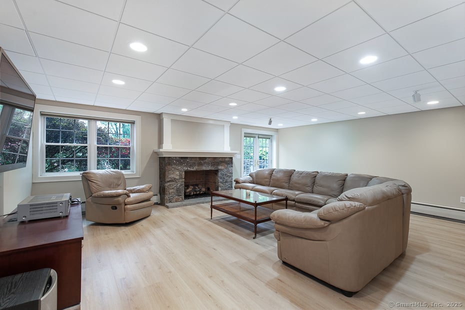 176 Peck Hill Road Photo 26
