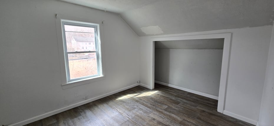 15 Platt Avenue Photo 29