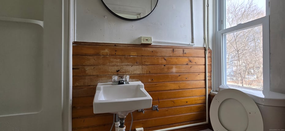 15 Platt Avenue Photo 32