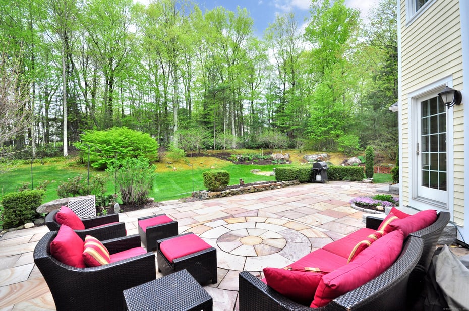 47 Pheasant Hill Road Photo 3