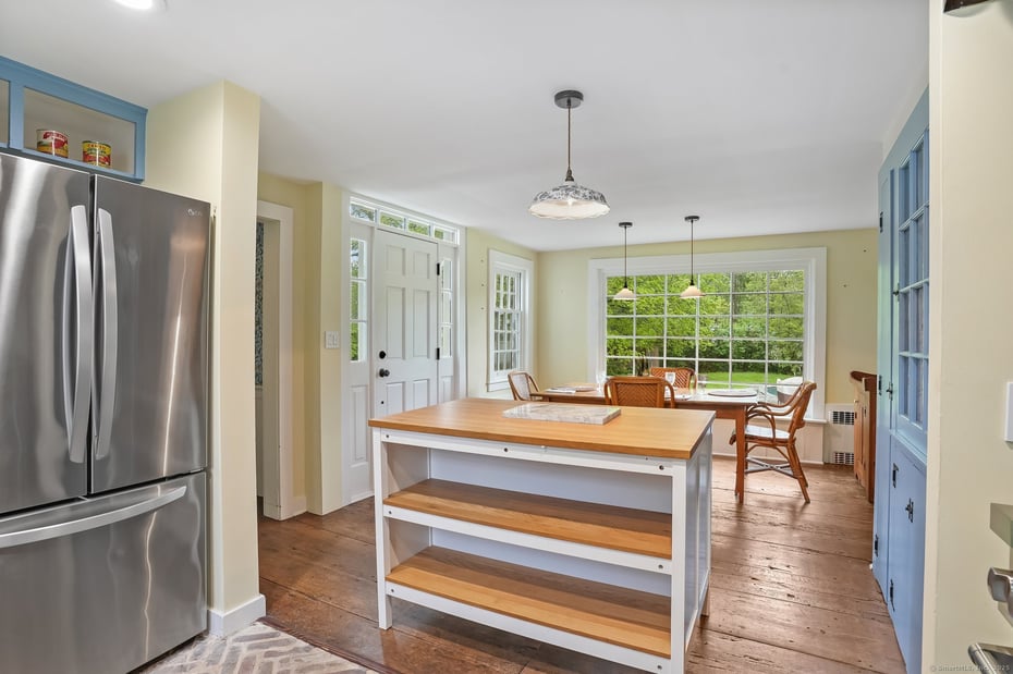 455 East Street Photo 12