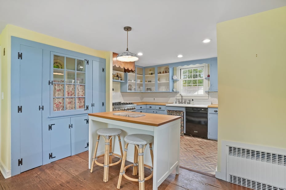 455 East Street Photo 15