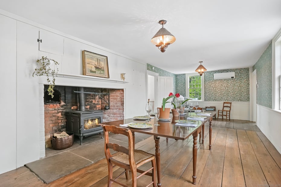 455 East Street Photo 18