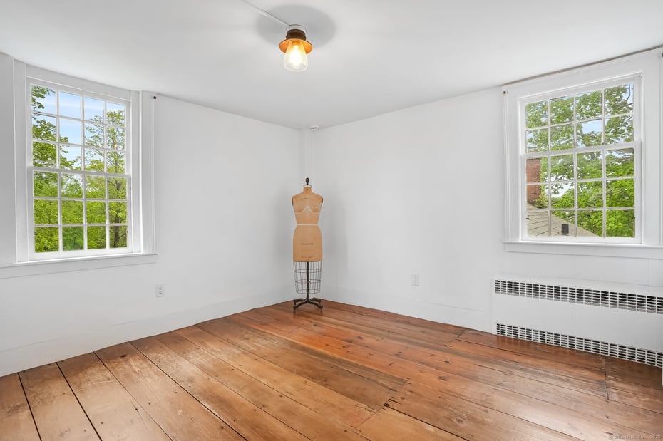 455 East Street Photo 35