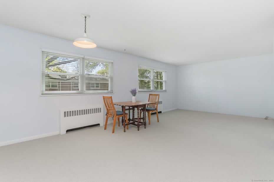 36 Courtland Avenue Avenue #3 Photo 2