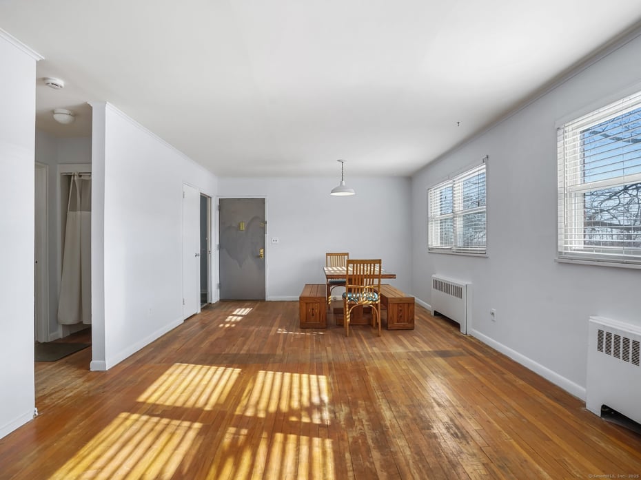 36 Courtland Avenue Avenue #3 Photo 3