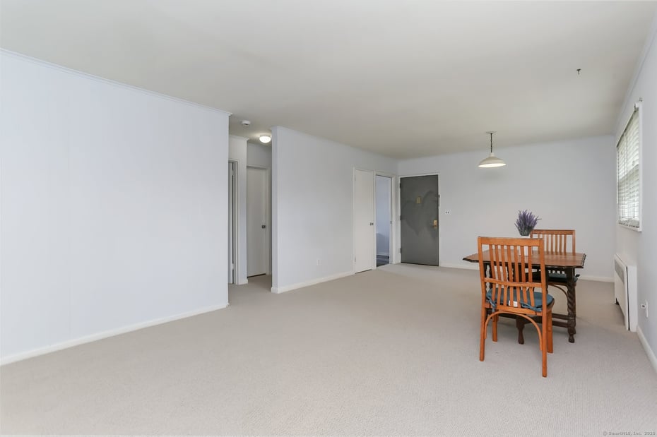 36 Courtland Avenue Avenue #3 Photo 4
