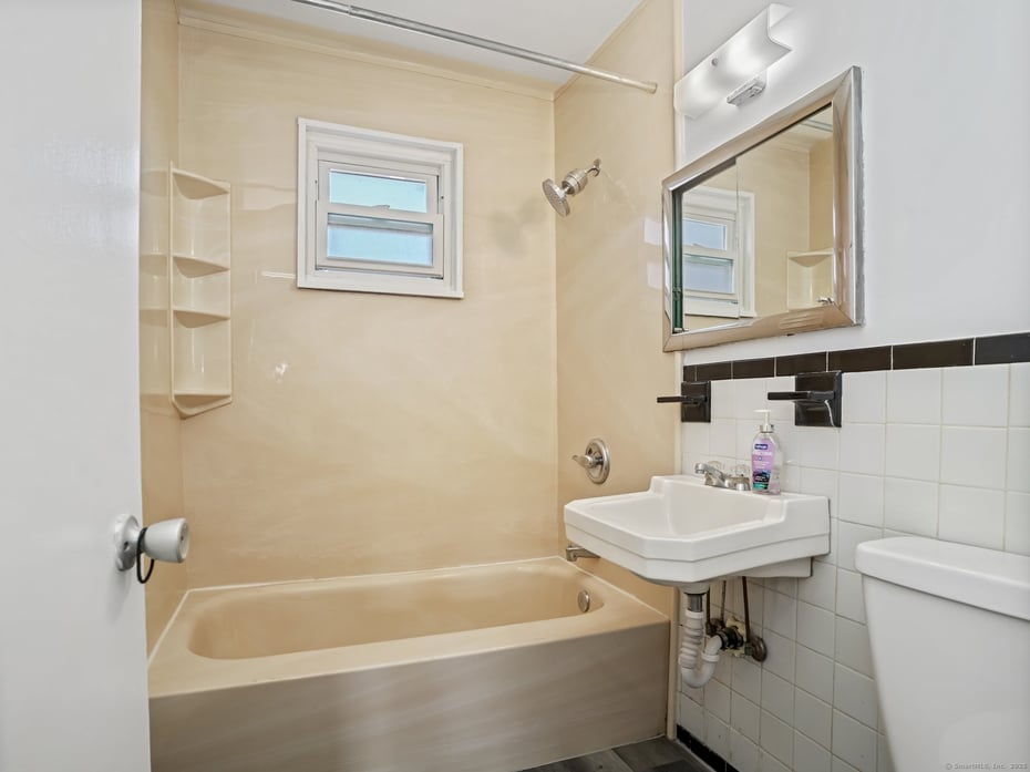 36 Courtland Avenue Avenue #3 Photo 8