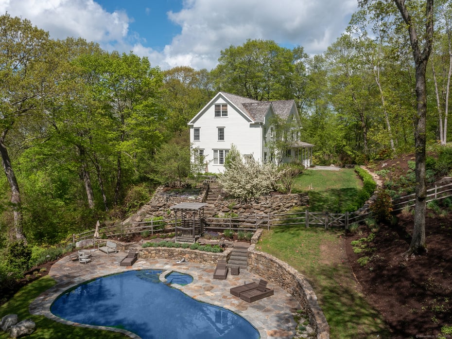 143 Tophet Road Photo 4