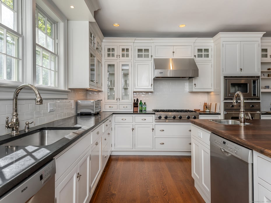 143 Tophet Road Photo 8
