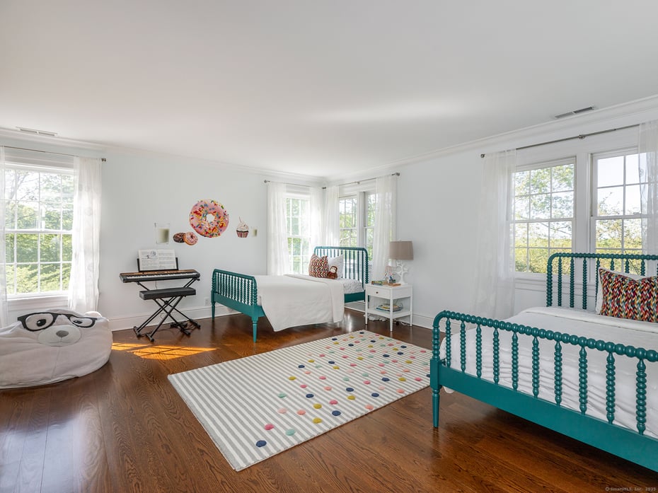 143 Tophet Road Photo 24