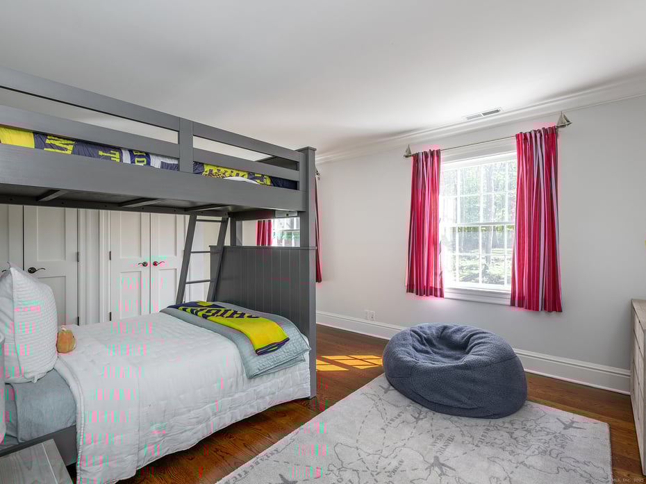 143 Tophet Road Photo 26