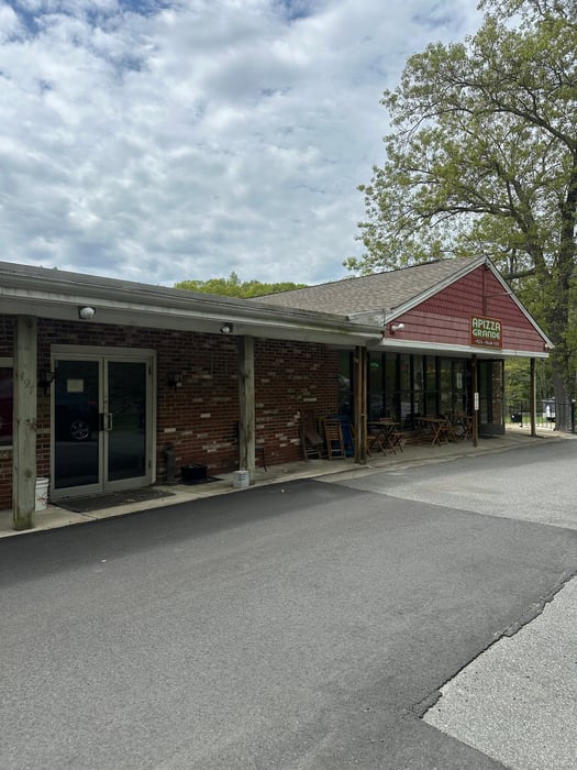 497 Winthrop Road Photo 2