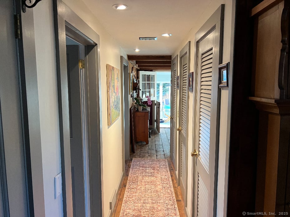 9 Columbus Avenue Photo 23