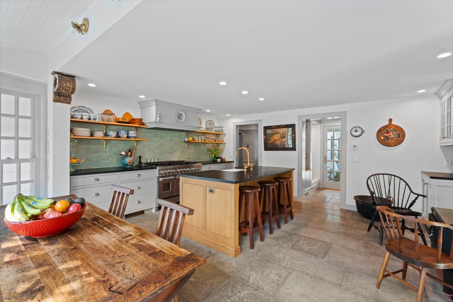 38 Three Bridges Road Photo 6