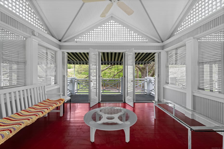 38 Three Bridges Road Photo 27