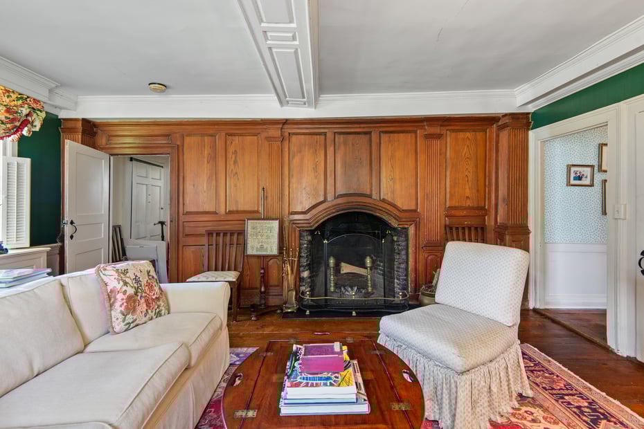 53-1 Selden Road Road Photo 6